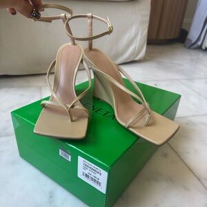 Bottega Veneta Beige Women's Sandals